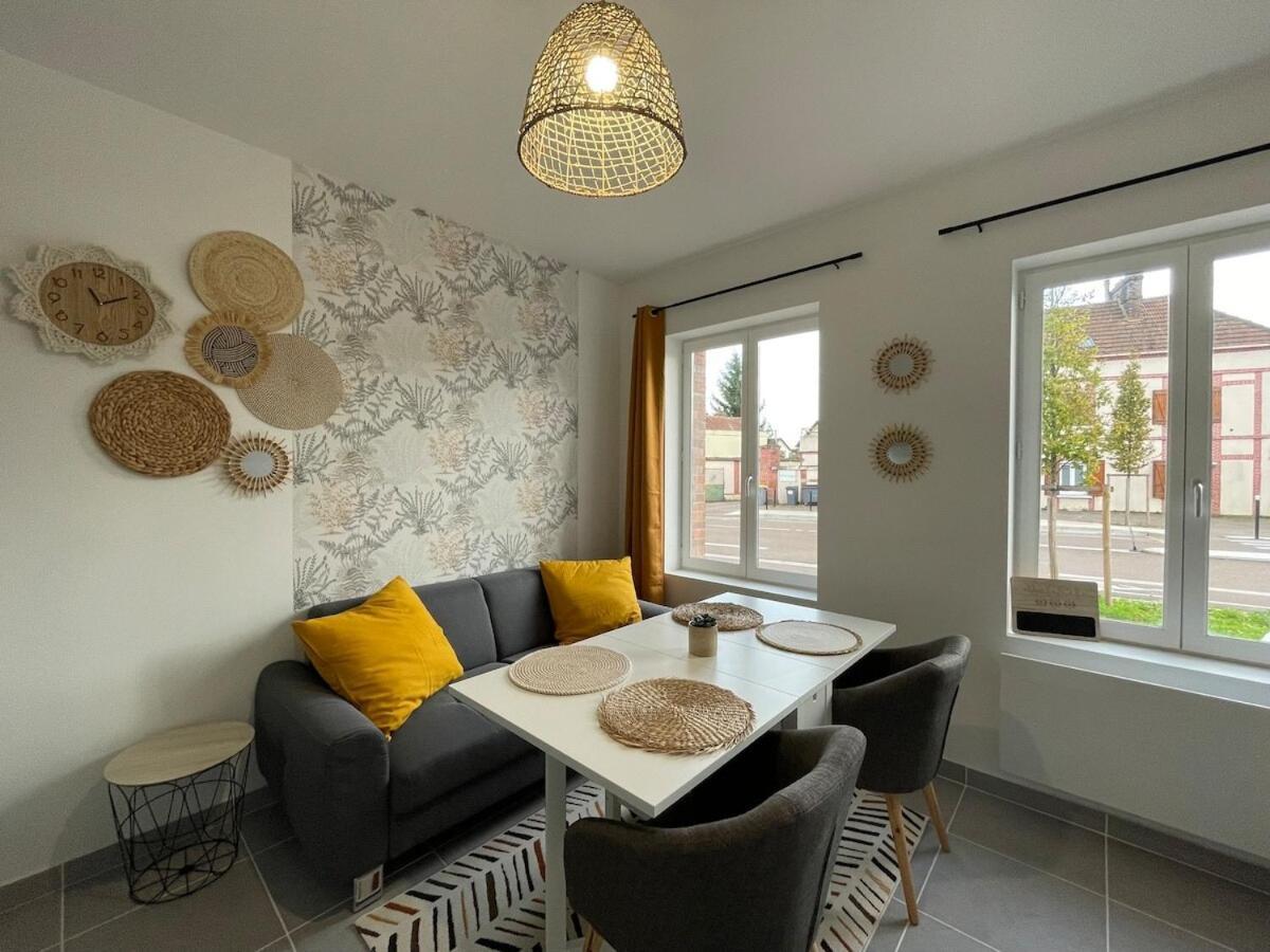Le Familial Proche Gare Appartement Sens Buitenkant foto